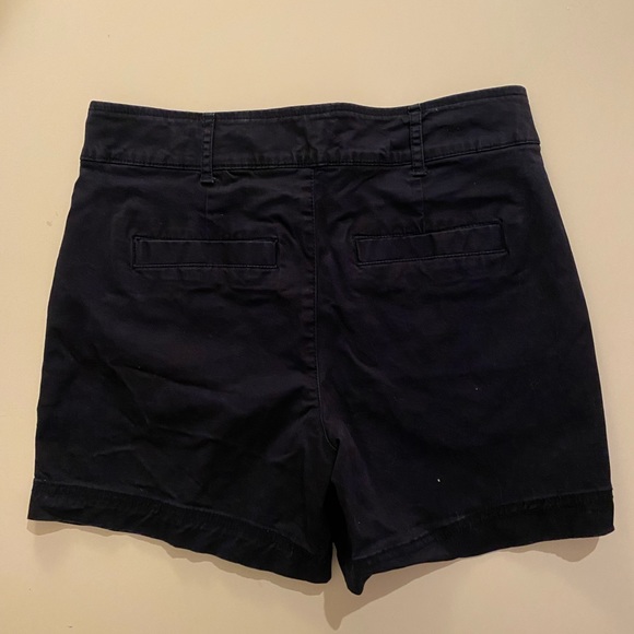 Gap envy blue shorts - Picture 2 of 3